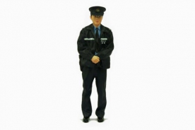 Tiny 1/18 Resin Figure - Police in Winter Uniform (10cm)